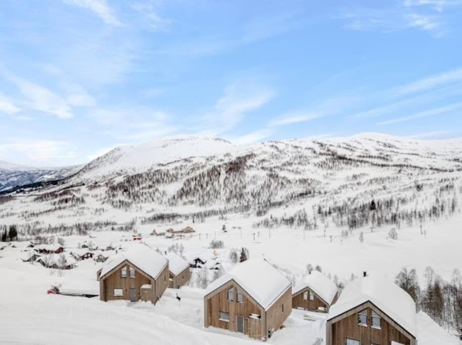 Flygende Utsiktshytte Med Magisk Utsikt Sogndal Exterior photo