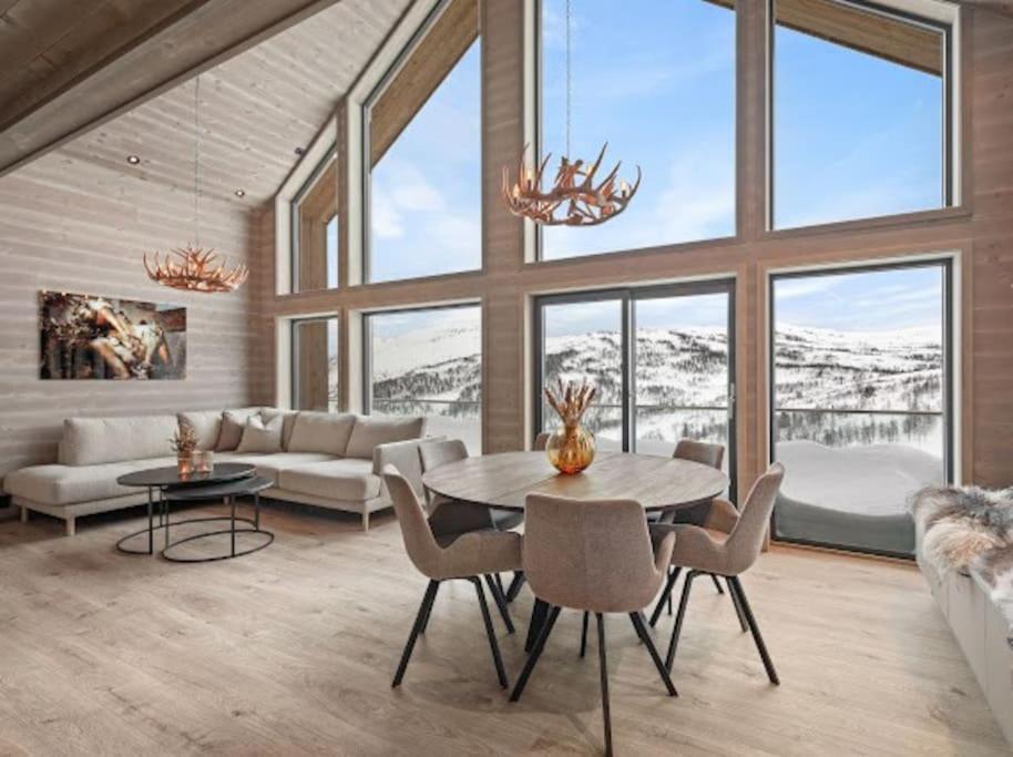 Flygende Utsiktshytte Med Magisk Utsikt Sogndal Exterior photo